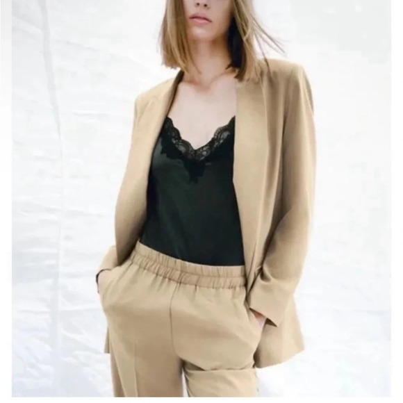 Zara satin effect  blazer Women’s XS tan long no buttons NWOT - Picture 1 of 9